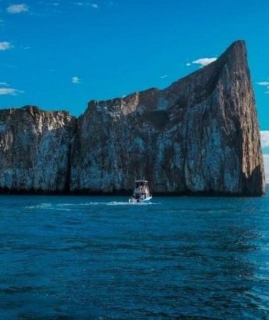 7D6N • 7 Days Tour Galapagos Island Hopping with 3 Islands