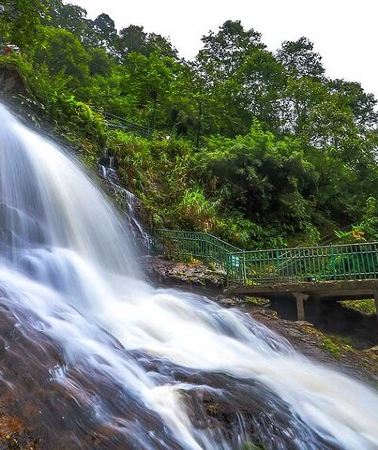 2D1N • Sapa 2D1N Scenic Fansipan Peak Glass Bridge and Silver Waterfall