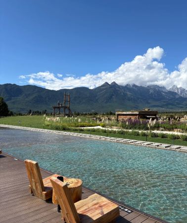 4D3N • Lijiang + Shangri-La + Meili Snow Mountain: View the golden sunrise + Complimentary Yun Di An coffee + Tiger Leaping Gorge + White Water Terrace + Songzanlin Monastery + Horse riding at Napahai Lake