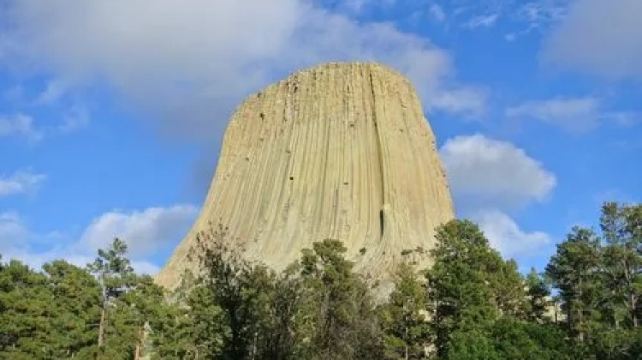 5-Day Yellowstone National Park Tour from Salt Lake City · Crazy Horse, Grand Teton and Mount Rushmore