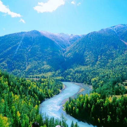 新疆乌鲁木齐+喀纳斯景区+禾木风景区+赛里木湖8日7晚拼小团