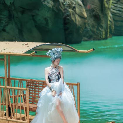 恩施市+恩施大峡谷+鹤峰屏山旅游景区4日3晚跟团游