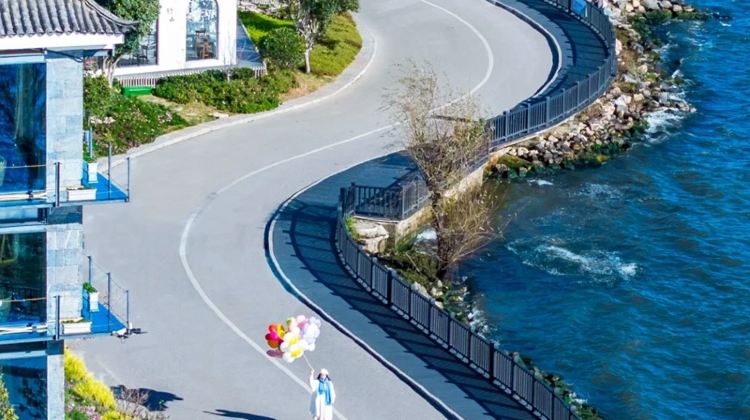 8D7N · Group Tours ·  Consult for GIFT: Dali Erhai + Lijiang + Yulong Snow Mount+ Shangri-la. 8 pax EN group and exclusive for International Visitors·  &nbsp;
