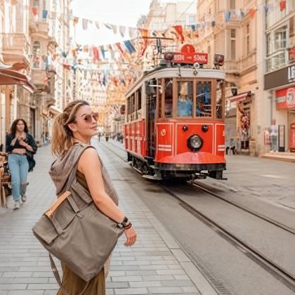 土耳其伊斯坦布尔+伊兹密尔+棉花堡+费特希耶+安塔利亚+卡帕多奇亚10日9晚私家团