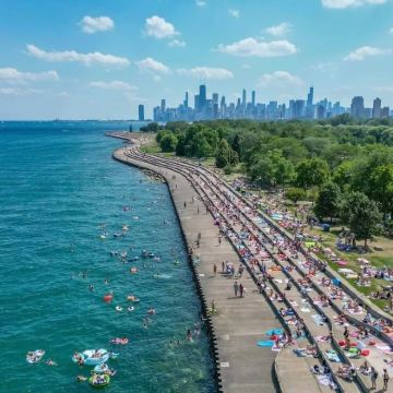 美国11日10晚私家团