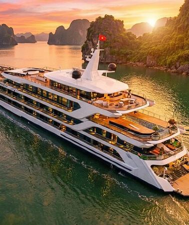 2D1N • 2D1N Elite Lan Ha Bay & Ha Long Bay Cruise with Infinity Pool