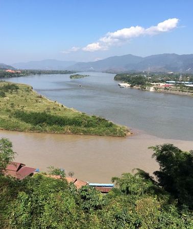 3D2N • Private: Chiangmai-Chiangrai 3 days 2 nights trip + with rooms.