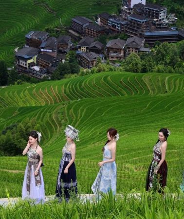 5D4N • Sheraton Hotel free upgrade to premier room.  Guilin + Yangshuo + Longji Rice Terraces included cable cars + Li River 4-star Cruise + Yulong River  bamboo rafting 