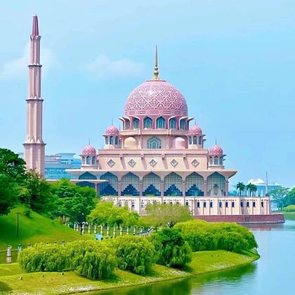 吉隆坡+马六甲+槟城7日6晚跟团游