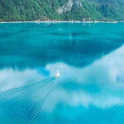 林芝+雅鲁藏布大峡谷+南迦巴瓦峰+索松村+巴松措+拉萨3日2晚私家团