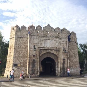 塞尔维亚贝尔格莱德圣萨瓦教堂+尼什城堡+尼什骷髅塔2日2晚私家团