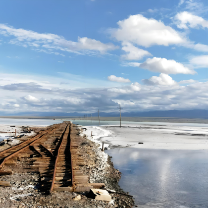 兰州+张掖+嘉峪关+敦煌+青海湖景区+茶卡盐湖8日7晚拼小团