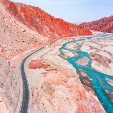 新疆南疆+喀什市8日7晚跟团游