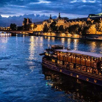 法国巴黎+凡尔赛+瑞士日内瓦+蒙特勒+格吕耶尔+伯尔尼+施皮茨+因特拉肯+卢塞恩+苏黎世14日13晚拼小团