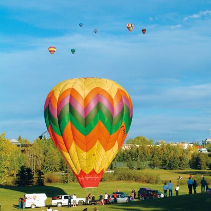 加拿大卡尔加里+班夫+贾斯珀+埃德蒙顿7日6晚私家团