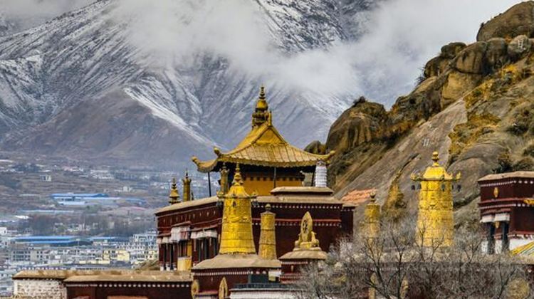 9D8N · Group Tours · Lhasa + Shigatse + Mt Qomolangma Base Camp + Namtso