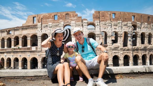 <7天>【铁发 欧洲圈圈游 蔚蓝地中海】·法意瑞+摩纳哥：巴黎+第戎+卢塞恩+米兰+威尼斯+罗马+佛罗伦萨+比萨+摩纳哥+戛纳+里昂+自由选择上下团城市(入住四钻酒店）