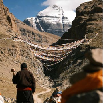 西藏阿里+拉萨+冈仁波齐+纳木措圣象天门9日8晚拼小团