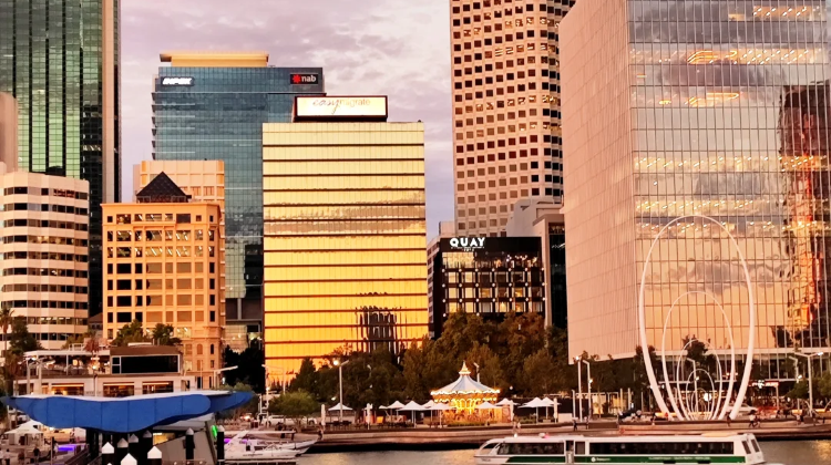 澳大利亚珀斯6日5晚跟团游·解锁全景治愈之旅+罗特尼斯岛+兰斯林白沙丘+粉红湖+尖峰石阵+约克小镇