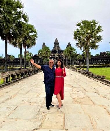 2D1N • Siem Reap 2 Days Private Tour Angkor Wat and Floating Village