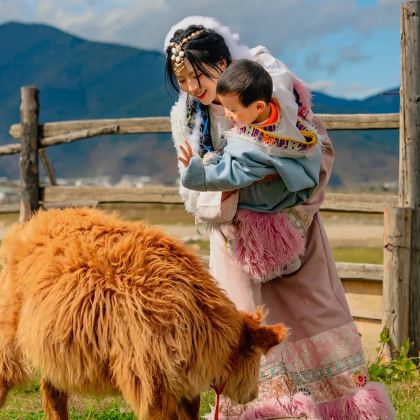 云南大理市+丽江+香格里拉+玉龙雪山3日2晚拼小团