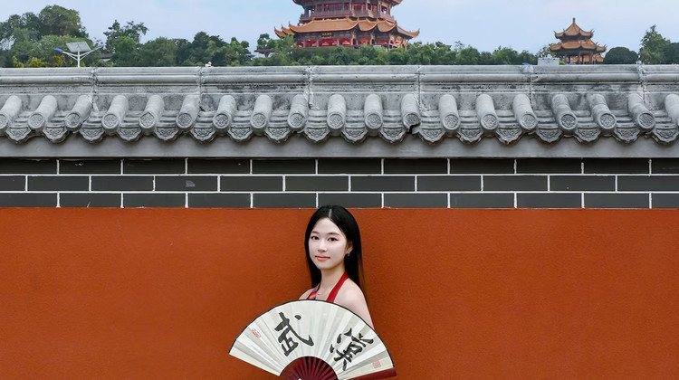 武汉+黄鹤楼+长江三峡+三峡大坝旅游区3日2晚跟团游·提前6天订保证进省博！！【星耀武汉】武汉游览升级16人团，登黄鹤楼大江东去【湖北省博物馆】千年楚韵+游览两坝一峡/过船闸/游大坝，览大国重器风采，武汉进宜昌出