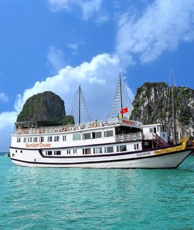 2D1N • Halong deluxe cruise 2D/1N: Surprise cave, Titop island, Full Meals, best prices