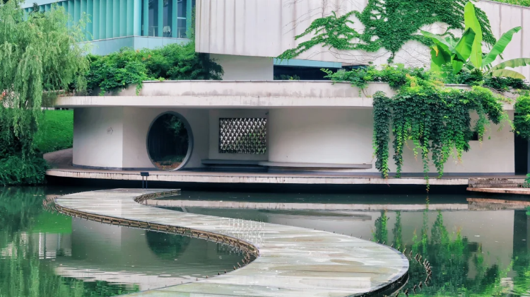 3-day 2-night · Private Tour · China + Hangzhou + West Lake + Southern Song Imperial Street + Southern Song Dynasty Guan Kiln Museum + Qing He Fang