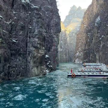 长治+平顺+晋城+太行山大峡谷八泉峡景区5日4晚私家团