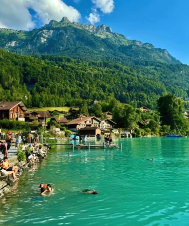 8D7N • France + Switzerland + Italy & In-depth Tour +Including various taxes and fees worth 200 Euros & Jungfrau + Cinque Terre Sightseeing Train + Siena + Val d'Orcia