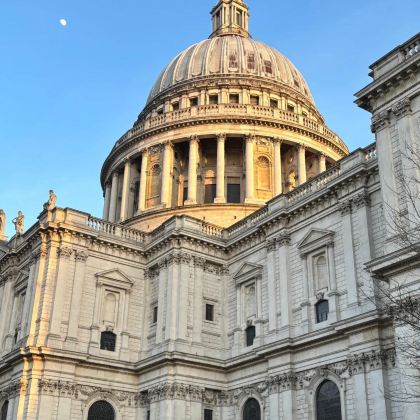 英国9日8晚私家团