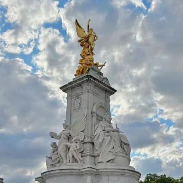 英国9日8晚私家团