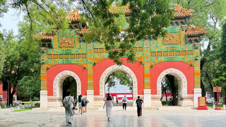 3-Day Exclusive private service, a whole new way to experience ,Prince Gong's Mansion, Lama Temple, the Temple of Confucius.
