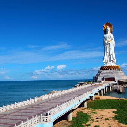 鹿回头风景区+椰梦长廊+西岛+天涯海角+南山文化旅游区+艇盟豪华游艇俱乐部6日5晚私家团