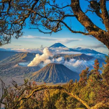 巴厘岛+布罗莫火山+伊真火山+佩妮达岛5日4晚拼小团