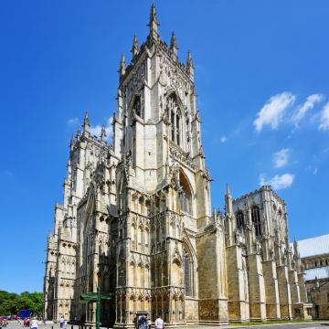 英国9日8晚私家团