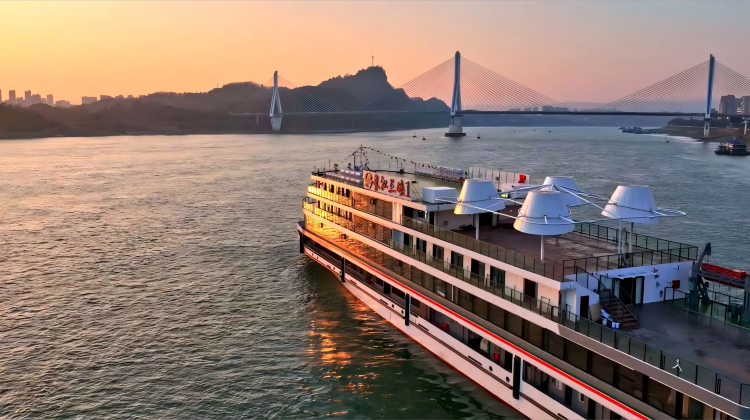 8-day 7-night · Private Tour · Enshi City + Shennongjia + Yichang