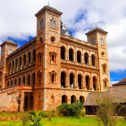 马达加斯加+留尼汪（法属）+毛里求斯+塞舌尔16日13晚跟团游