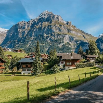 瑞士+少女峰+马特宏峰8日7晚私家团