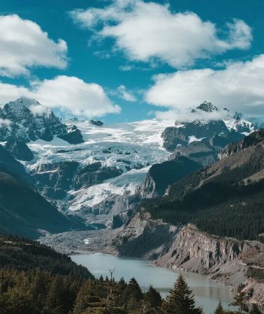 2D1N • Hailuogou + Mount Gongga + Mugecuo · Private vehicle included. Visit the sacred highland lake, stroll through Moxi Ancient Town, and explore the low-altitude modern glacier