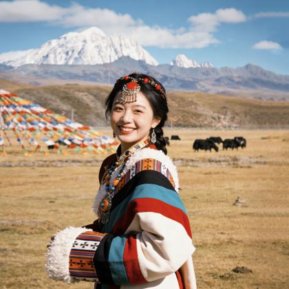 成都+稻城亚丁+四姑娘山景区6日5晚跟团游