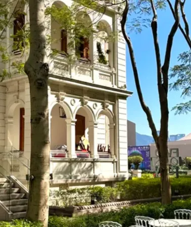 3D2N • Hong Kong ·  Discovery of  Victoria Peak + Repulse Bay + Victoria Harbour ·  Explore a Different Side of the Harbor City
