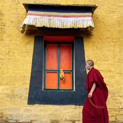 甘南+扎尕那+郎木寺镇+莲宝叶则景区+若尔盖花湖生态旅游区+桑科草原+黄河九曲第一湾7日6晚拼小团