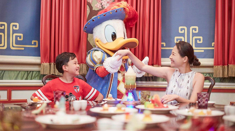 上海迪士尼（Disney）+苏州+杭州+乌镇6日5晚跟团游
