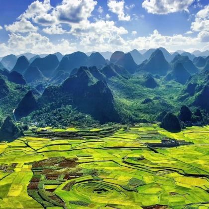 贵州+织金洞+乌蒙大草原+万峰林景区+马岭河峡谷景区+黄果树景区+海坪彝族文化小镇6日5晚跟团游