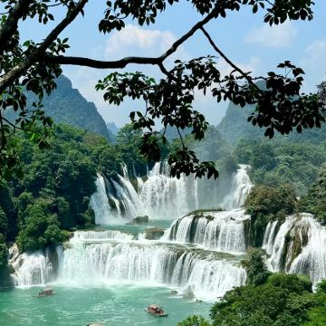 广西南宁+崇左+德天瀑布+明仕田园+峒那屿湾景区6日5晚私家团