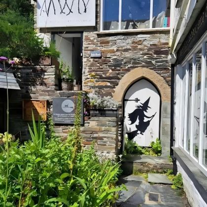 英国伦敦+格拉斯顿伯里+博斯卡斯尔7日6晚拼小团