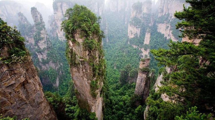 4-Day All-inclusive 4-Day Private Zhangjiajie Tour Includes Glass Bridge& Evening Show