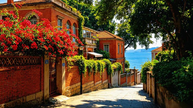 4-Day Xiamen + Quanzhou + Gulangyu Island + Sunlight Rock
