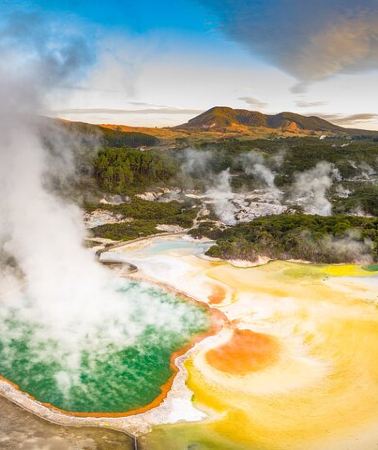 2D1N • Hobbiton, Waitomo, Rotorua & Taupo 2-Day Tour from Auckland